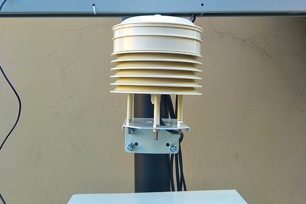 自動(dòng)氣象站設(shè)備圖片