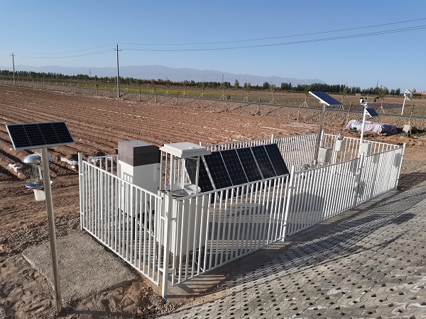 蟲(chóng)情測(cè)報(bào)燈圖片1 蟲(chóng)情測(cè)報(bào)燈圖片1