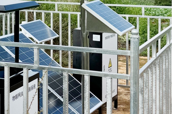 物聯(lián)網(wǎng)蟲情測報燈圖片2 物聯(lián)網(wǎng)蟲情測報燈圖片2